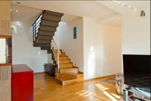 Apartamento The Rothschild Elegant Rooftop