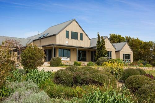 Luxury Waterfront Family Home-tasmania (i)-l'abode