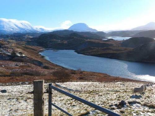Hilltop, Lairg