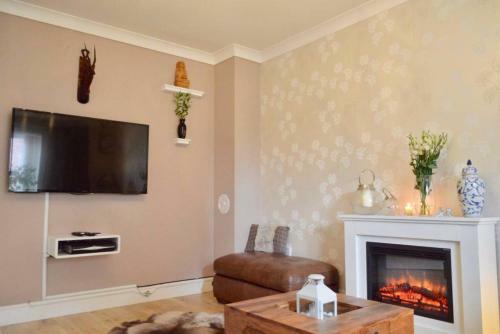 Apartamento 3 Bedroom House With Parking Sleeps 5