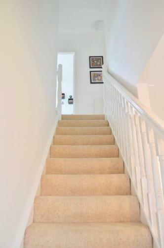 Apartamento 3 Bedroom House With Parking Sleeps 5