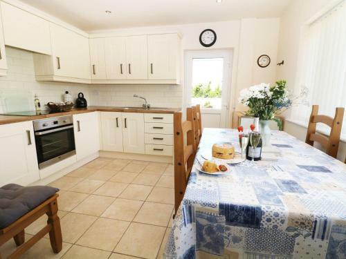 Abersant Cottage, Holyhead