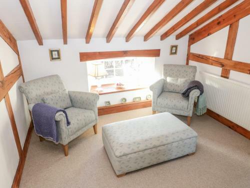 Mertyn Crewe, Holywell