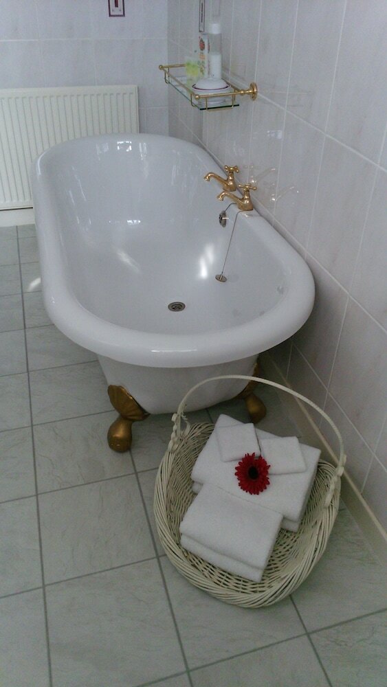 Hostal Disblair House