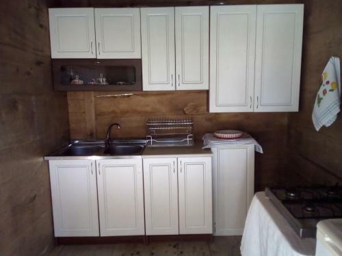 Albergue Kinchkha Wood House