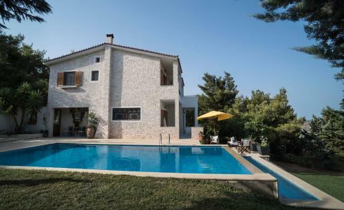 Villa Corina Near The Airport