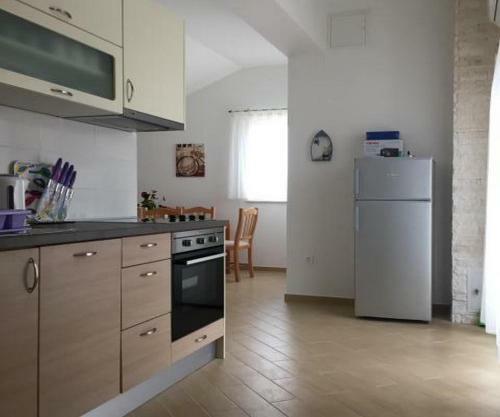 Apartments Caska IV
