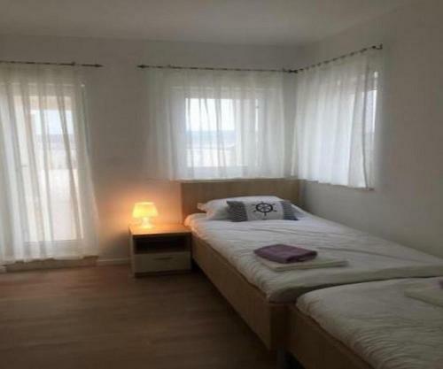 Apartments Caska IV