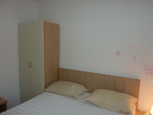 Apartments Caska IV