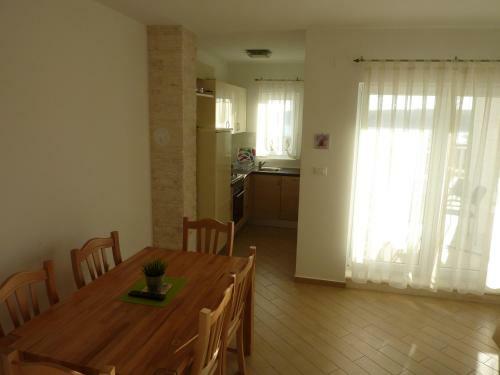 Apartments Caska IV
