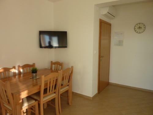 Apartments Caska IV