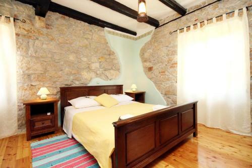 Luxury Villa With A Swimming Pool Punta Kriza, Cres - 3488