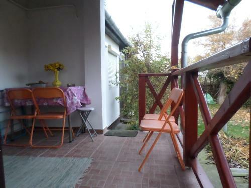 Ker�kp�ros �s Zar�ndok Vend�gh�z