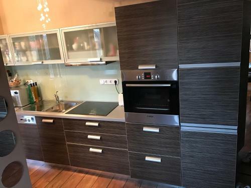 Kira Apartman