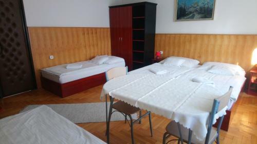 Hostal Csillag Panzi�
