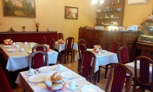Hostal Csillag Panzi�