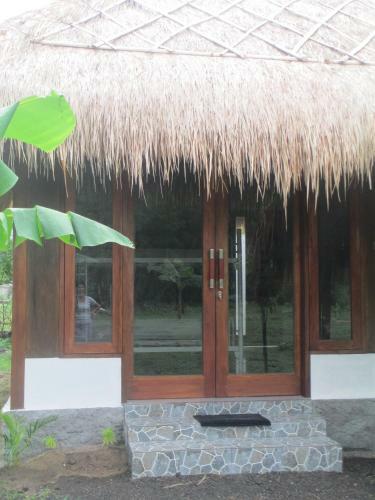 Hostal Selong Belanak Bungalows