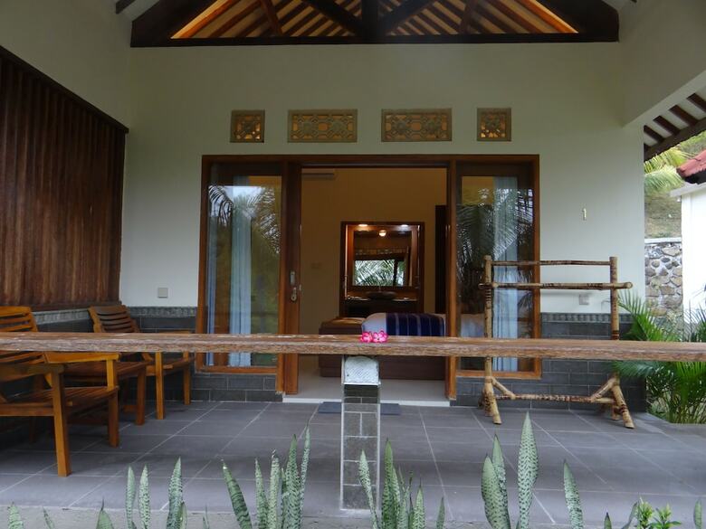 Bed & Breakfast Oyo 2823 Artati Bungalows And Restaurant