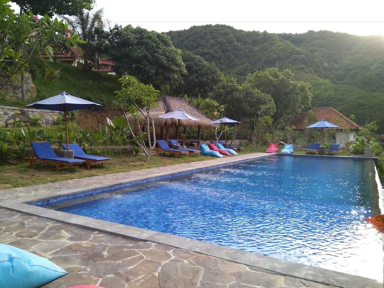 Bed & Breakfast Oyo 2823 Artati Bungalows And Restaurant