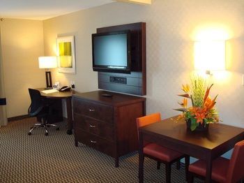 Holiday Inn Express Hotel & Suites Toronto - Markham