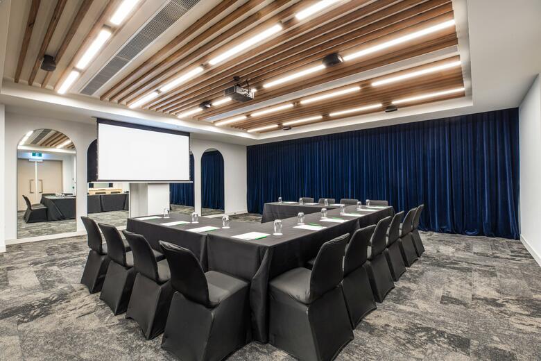 Hotel Ramada Encore Dandenong