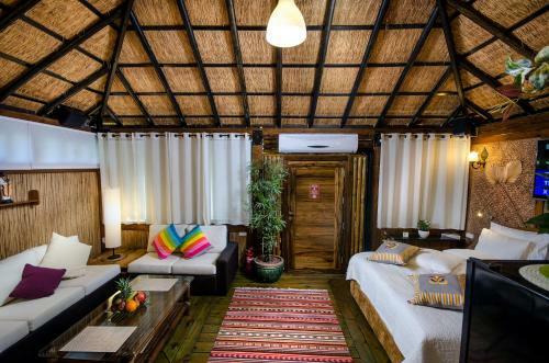 Lodge Out Of Africa Resort