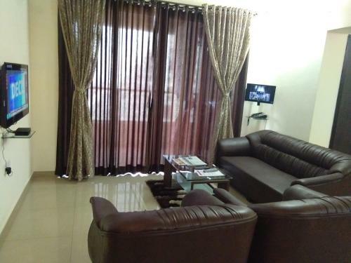 Hostal 3bhk Pure Veg Apartment In Amanora