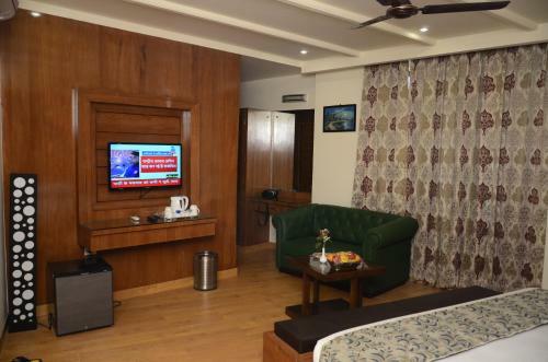 Hotel Grand Sharan
