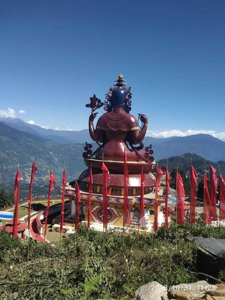 Hotel Treebo Trip Pine Crest