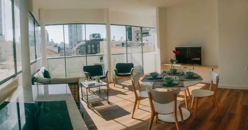 Nachlat Binyamin Bauhaus Luxury Apartments