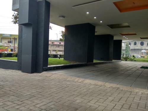 Hotel Jk Rooms 121 Shaheen Int.-nr. Mahindra Co.-midc