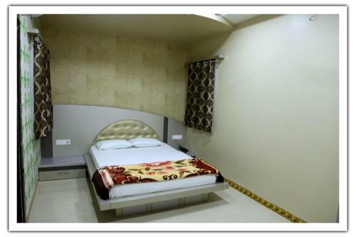 Hotel Yashika Palace