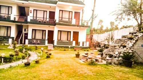 Posada Van Durga Villas & Suites