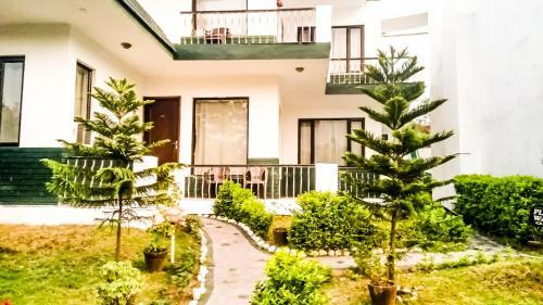 Posada Van Durga Villas & Suites