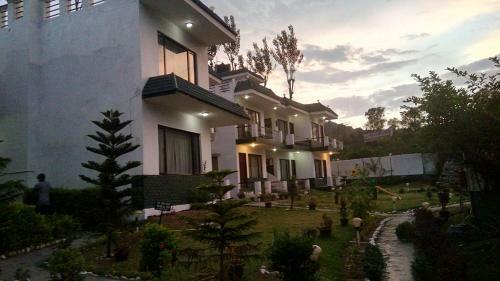 Posada Van Durga Villas & Suites