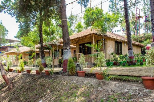 Hotel Nainital Adventure Park & Resort
