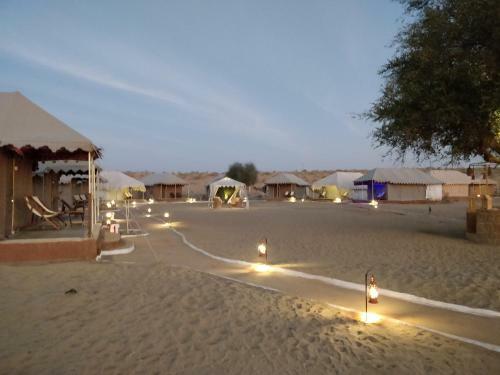 Hotel Golden Dune Camp