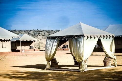 Hotel Golden Dune Camp
