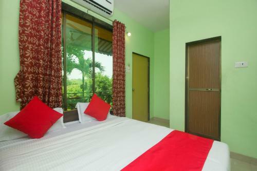 Hotel Oyo 19512 Pednekar's Home Stay