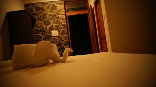 Hotel Mammoth's Cliff Jungle Resort Masinagudi