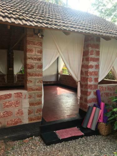 Hotel The First Place Yogaresort, Odayam
