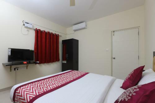 Hotel Oyo 13917 Daniel's Silver Oak Serviced Apartments