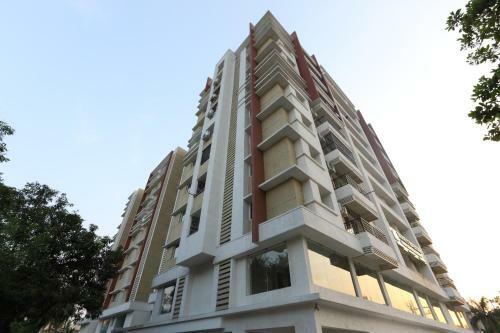 Hotel Oyo 13917 Daniel's Silver Oak Serviced Apartments