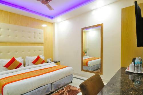 Hotel The Karlo Kastle By Check In Room