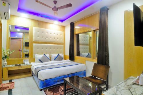 Hotel The Karlo Kastle By Check In Room