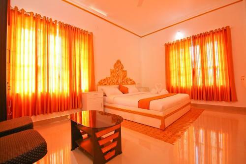 White Gold Palace