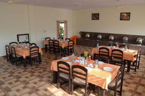 Hotel Motibagh Resort