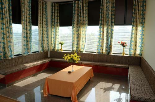 Hotel Motibagh Resort