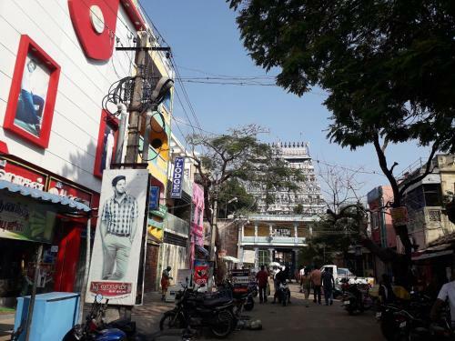 Hostal Pari Residential Lodge