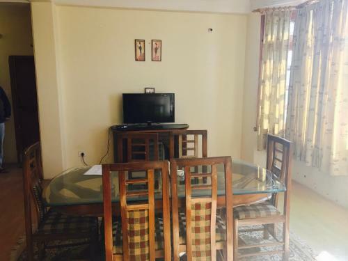 Ridgeview Homestay Near Lakkar Bazar